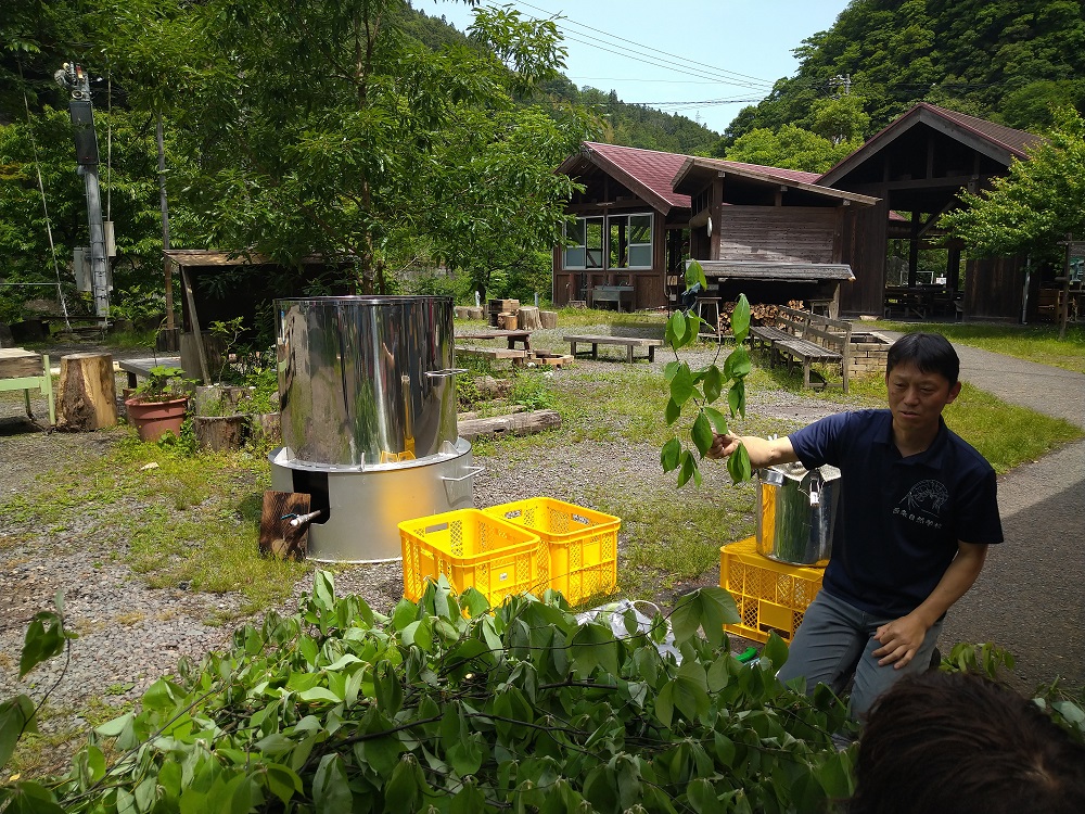 森の香りに包まれるクロモジ体験　年間スケジュールのお知らせ